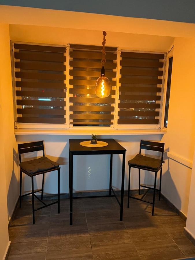 Central Sky View Apartment Belgrado Exterior foto